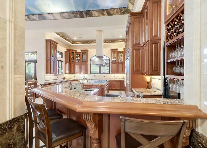 8,000 Sqf - Sport Court, 2 Pools, Golf & Holiday home Scottsdale